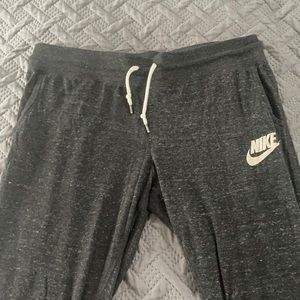 Nike crop pants